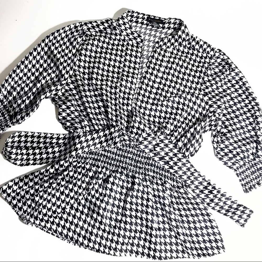 BCBGMaxazria black and white blouse